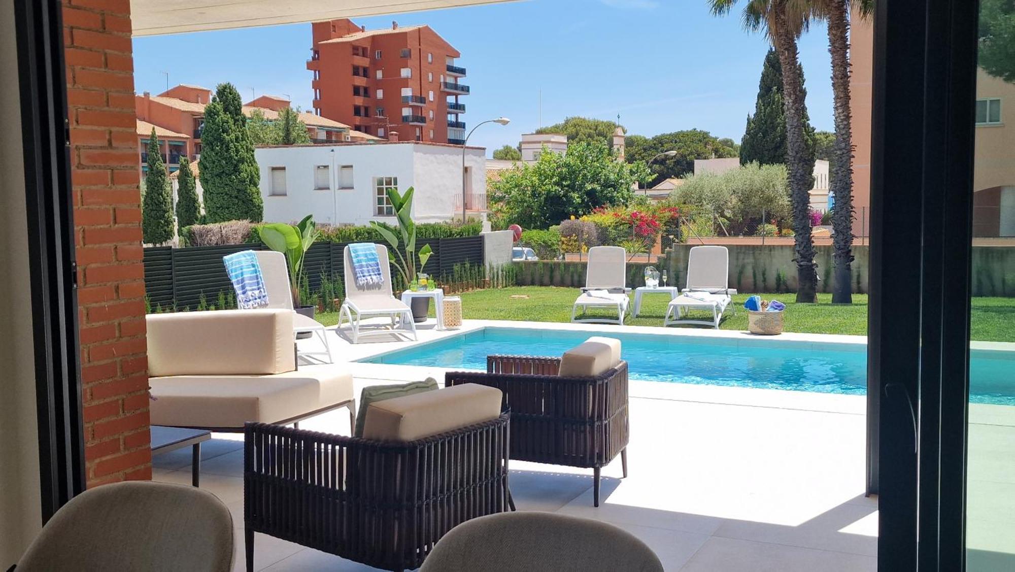 Exclusiva Villa, Lujo Y Descanso بينيكاسّين المظهر الخارجي الصورة